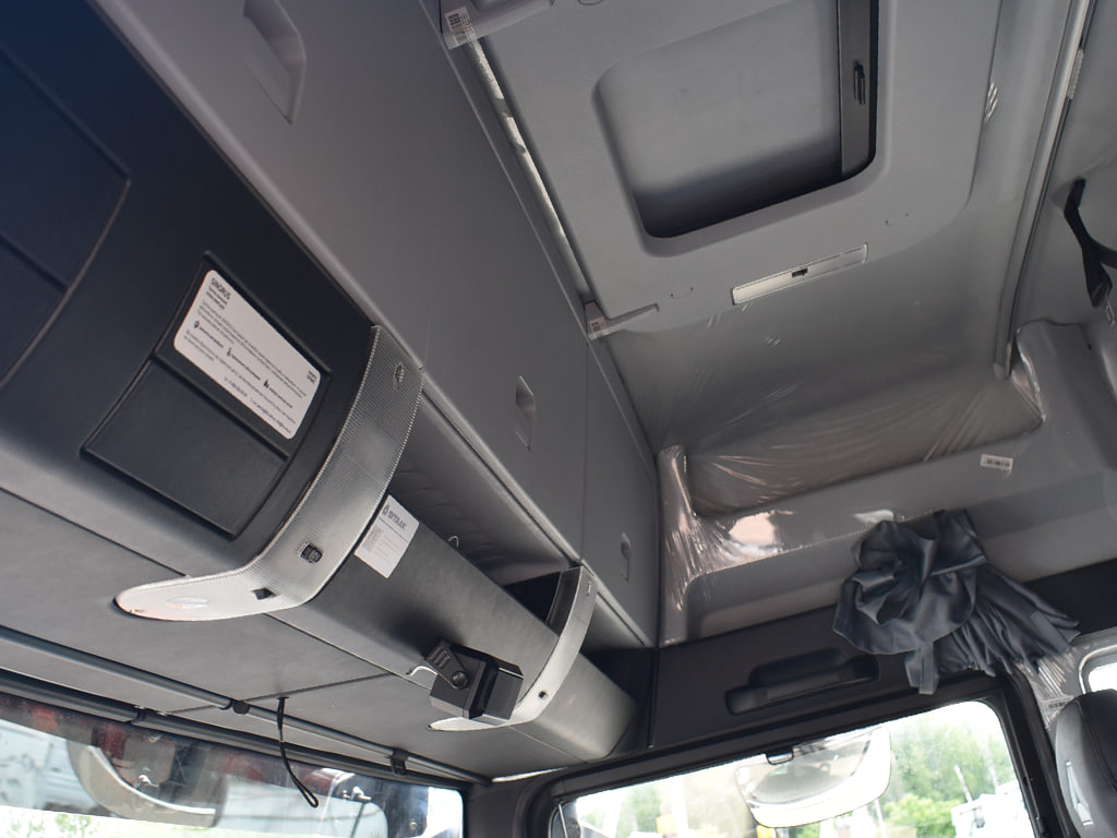 SITRAK C7H 6x4 МКПП